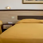 Hotel Apollonia Sea View & Beach Pool Hotel 3*