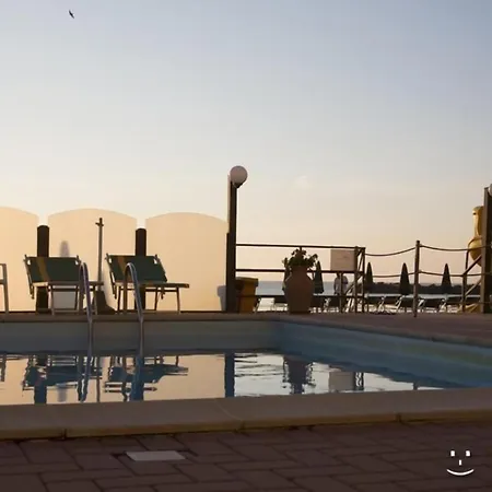 Apollonia Sea View & Pool 3*