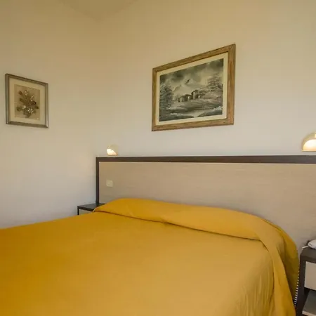 Szálloda Apollonia Sea View & Pool 3*