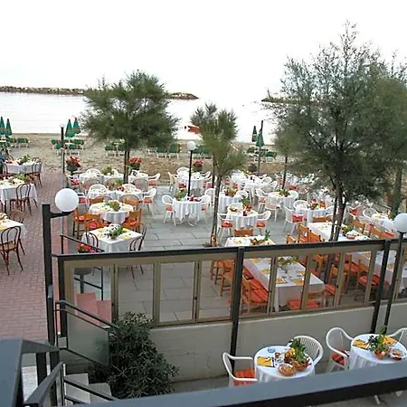 Apollonia Sea View & Pool Hotel Lido Di Savio