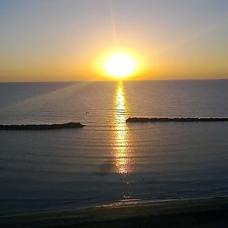Apollonia Sea View & Pool 3* Lido Di Savio