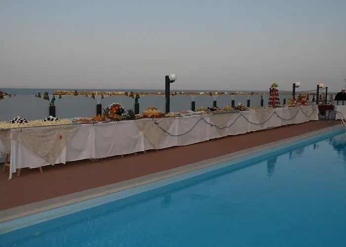 Szálloda Apollonia Sea View & Beach Pool